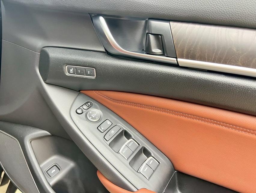 รหัสรถ AP939 Honda Accord 2.0 Hybrid Tech Top Sunroof ปี 2020 12
