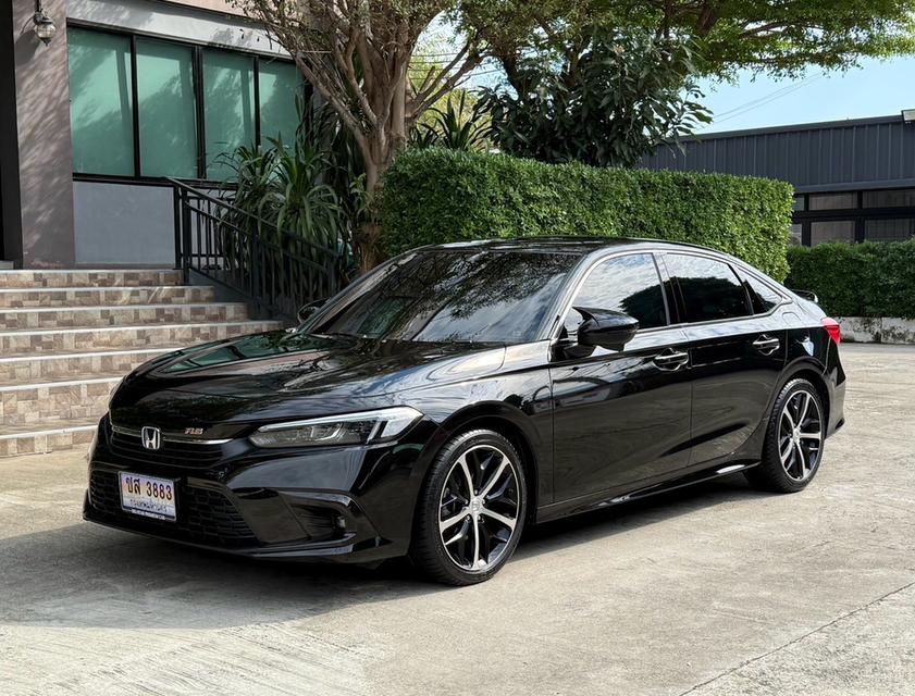 2023 HONDA CIVIC FE RS รถมือเดียวออกป้ายแดง สภาพป้ายแดง รถวิ่งน้อย เข้าศูนย์ทุกระยะ ไม่เคยมีอุบัติเหตุครับ 4