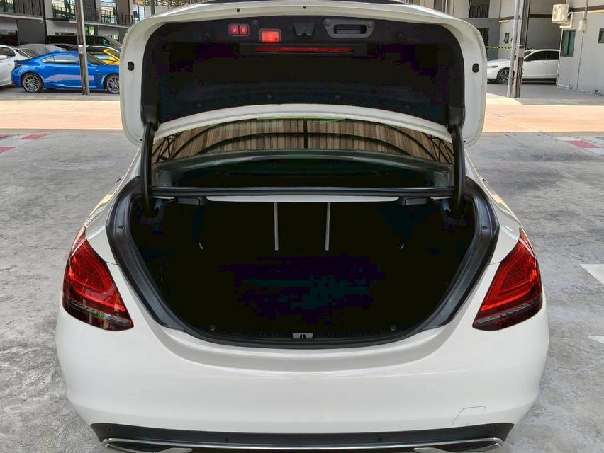 รหัสรถ KPC7997 Benz C220d Exclusive 2019 (ดีเซล) สีขาว หายาก สภาพเยี่ยมแบบนี้ด้วย 4