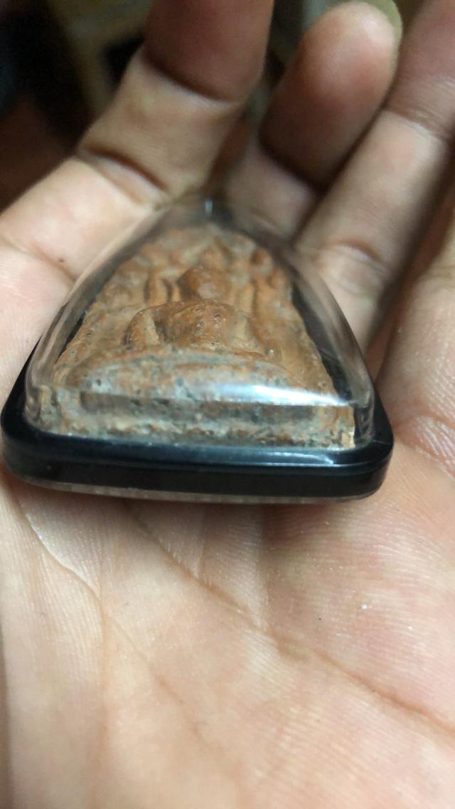พระขุนแผ่นกรุบ้านกร่างพิมหน้าเทวดา