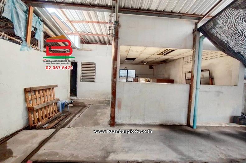 ที่ดินพร้อมสิ่งปลูกสร้าง เนื้อที่ 400 ตร.ว. ซอยนวลจันทร์ 56 ใกล้วัดนวลจันทร์ ถนนนวมินทร์ แขวงคลองกุ่ม เขตบึงกุ่ม 10