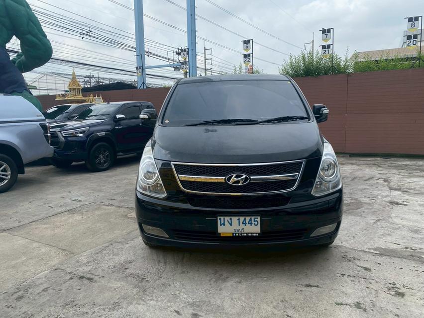 HYUNDAI H-1 2.5 DELUXE สีดำ ปี2012 เกียร์AUTO