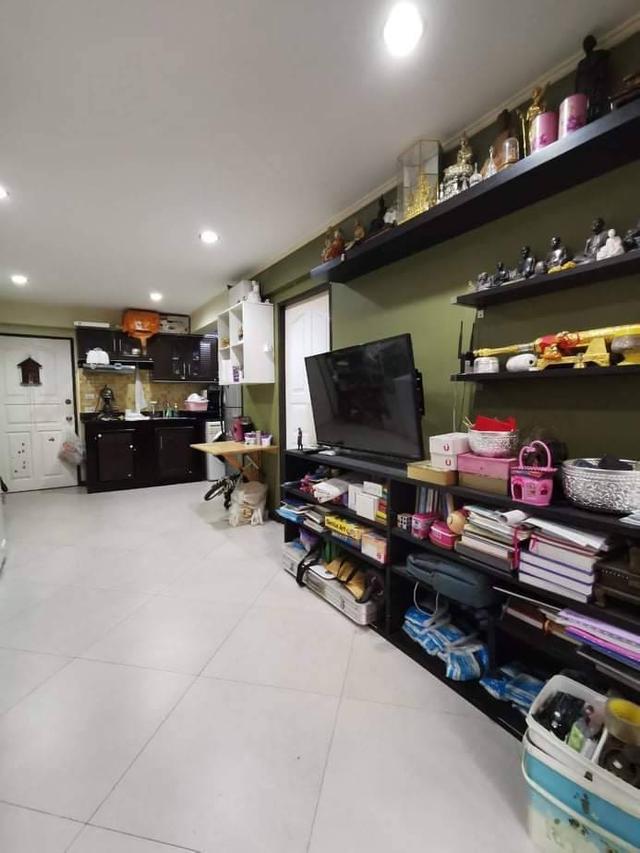 ขายห้องชุด คอนโด Low Rise ใจกลางเมือง พระราม9 พื้นที่ 40.2 ต.ร.ม.โทร 0818269745 1