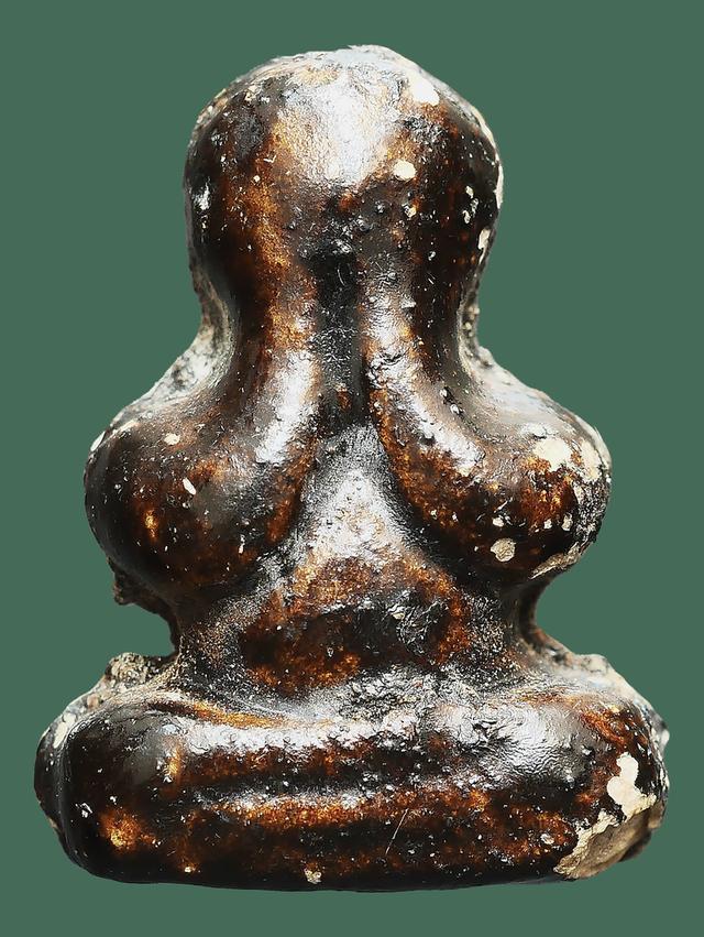 พระปิดตาหลวงพ่อทองสุข วัดสะพานสูง พิมพ์ชลูด....เก่า เนื้อจัดๆ