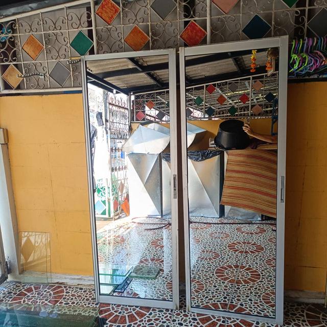 กระจกเงาบานเต็ม กรอบอลูมิเนียม 3