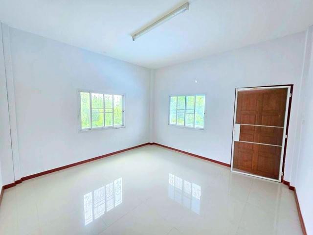 MRT มีนบุรี 350 ม. ให้เช่าทาวน์เฮ้าส์ 2 ชั้น 20ตร.วา. 2 นอน 2 น้ำ ม.เกษมบัณฑิต ร่มเกล้า 800 ม. ซ.หทัยราษฎร์ 1-7 ตลาดมีนบ 4