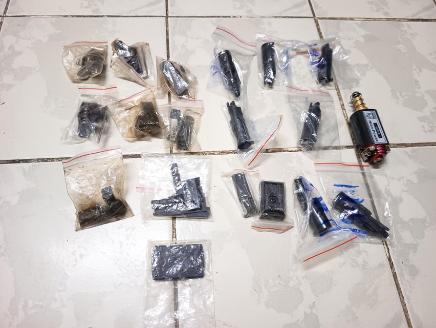 อุปกรณ์ของเล่นBBGUN อะไหล่มีเยอะหาอะไรสอบถามได้ รูปย่อยที่ 3