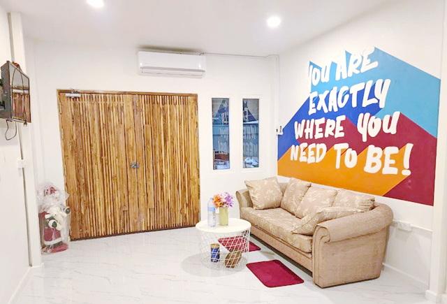 ข้าวสาร 550ม. MRTสามยอด 1.57กม. เยาวราช 3 กม. ให้เช่าตึกแถวโฮสเทล 3 ชั้น 24 ตร.วา. 290 ตร.ม. ตกแต่งพร้อมเฟอร์ฯครบ 4 นอน 5