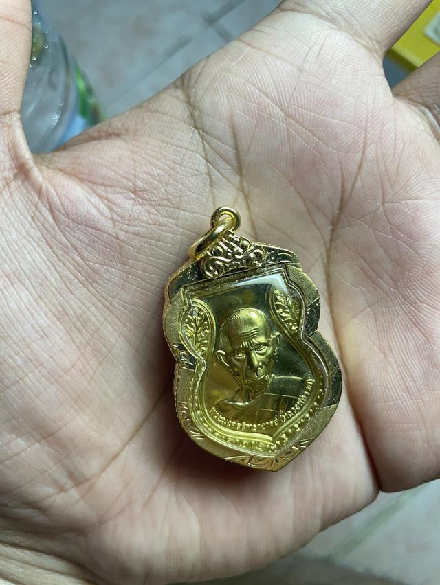 เหลวงพ่อรวยหรียญเสมาปี65 กรอบทองคำแท้80%