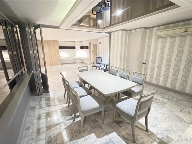 ห้องชุด D.S. Tower 1 Sukhumvit 33 22000000 บาท 204SQUARE METER ดีงาม เป็นคอนโดพร้อมอยู่ที่มีการตกแต่งภายในเพิ่มเติมได้แบ 3