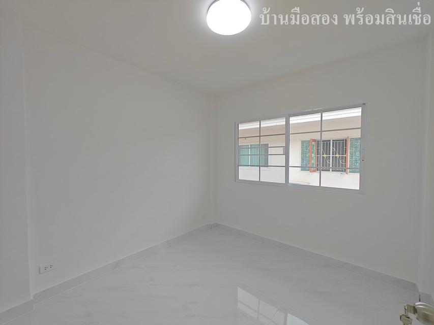 หมู่บ้านอู่ทองเพลส5 คลอง3 เปียร์นนท์ 12