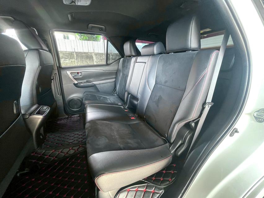 Toyota Fortuner 2.8GR 4wd ปี22 รูปที่ 15
