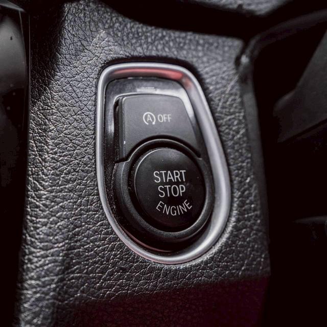 รหัสรถ 67GG1667 BMW 320d F30 LCI ปี 2018 แต่ง M3 7
