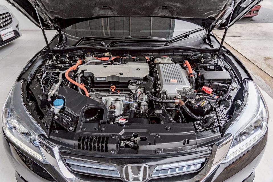 รหัสรถ NP3434 HONDA ACCORD 2.0 HYBRID TECH 2016 17