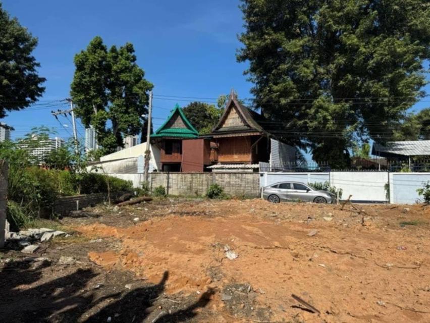 ขายที่ดินพัทยา ใกล้ทะเล ราคาถูกมาก พื้นสวยสี่เหลี่ยม 4