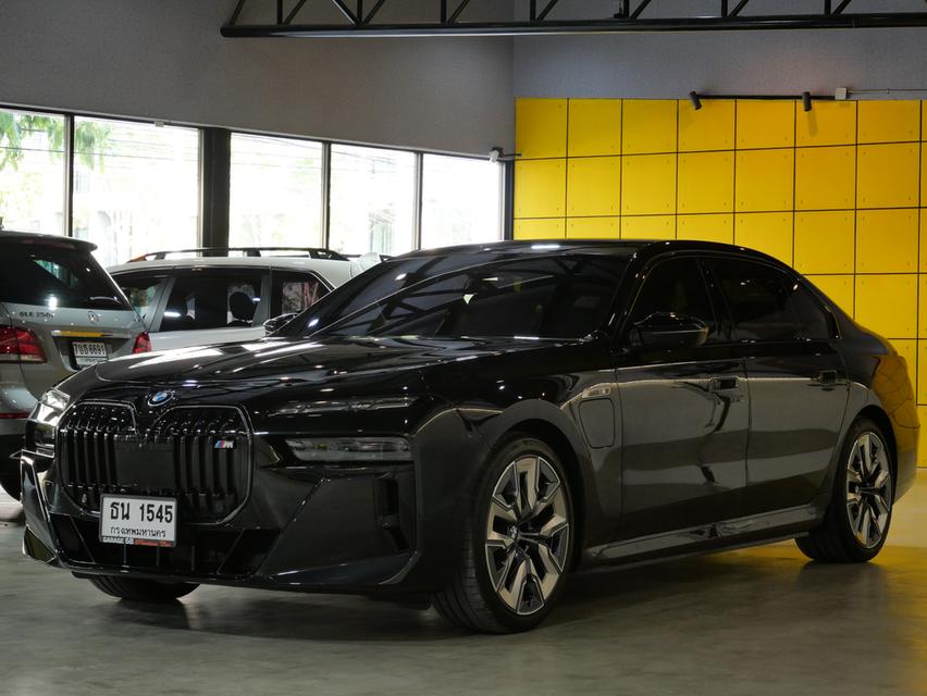BMW 760e M-Sport ปี 2024 รถศูนย์มือเดียว