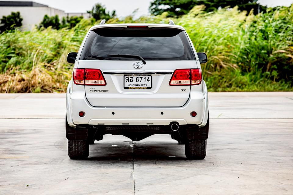 TOYOTA FORTUNER 3.0V 4WD สีเทา เกียร์ออโต้ ปี 2006 สวยสภาพดี 6
