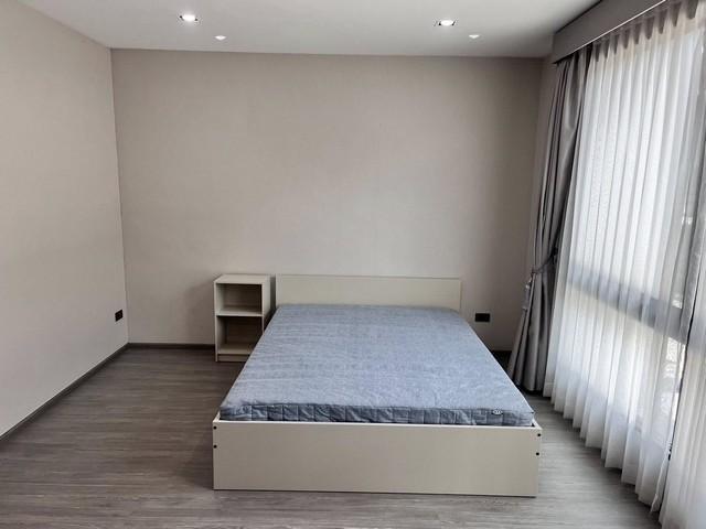 ให้เช่าทาวน์โฮม 3 ชั้น 21.9 ตร.ว. เดอะแลนด์มาร์ค เอกมัย รามอินทรา ถ.สุคนธสวัสดิ์ ใกล้เซ็นทรัลอีสต์วิลล์ 7