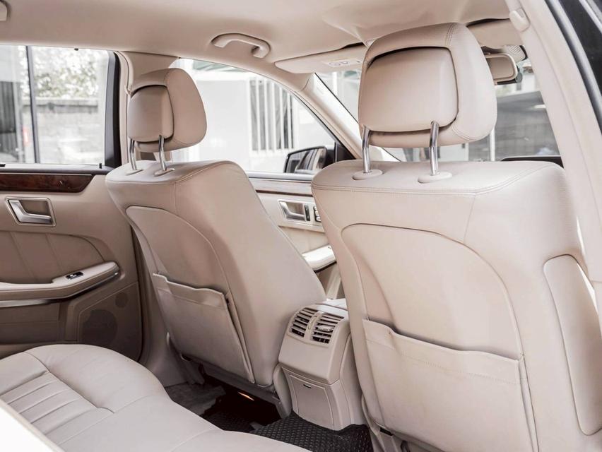 รหัสรถ 67GG0478 #Mercedes Benz E300 Bluetec Hybrid 2014 16