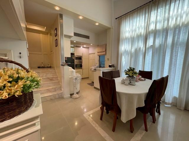 P601 ให้เช่า ทาวน์โฮมหรู 4 ชั้น คริสตัล วิลล์ Townhome Crystal Ville ติดทางด่วน เอกมัยรามอินทรา ซอยประดิษฐ์มนูธรรม 19 หลังเซ็นทรัลอีสต์วิลล์ 1