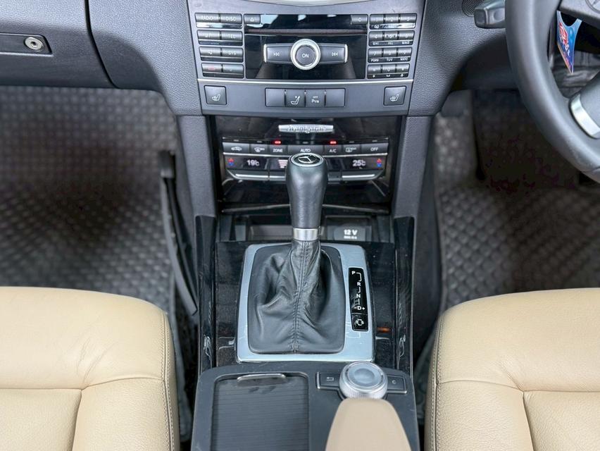 2011 BENZ E-CLASS, E200 CGI Avantgardeโฉม W212 ปี10-16 สีน้ำตาล รูปที่ 11