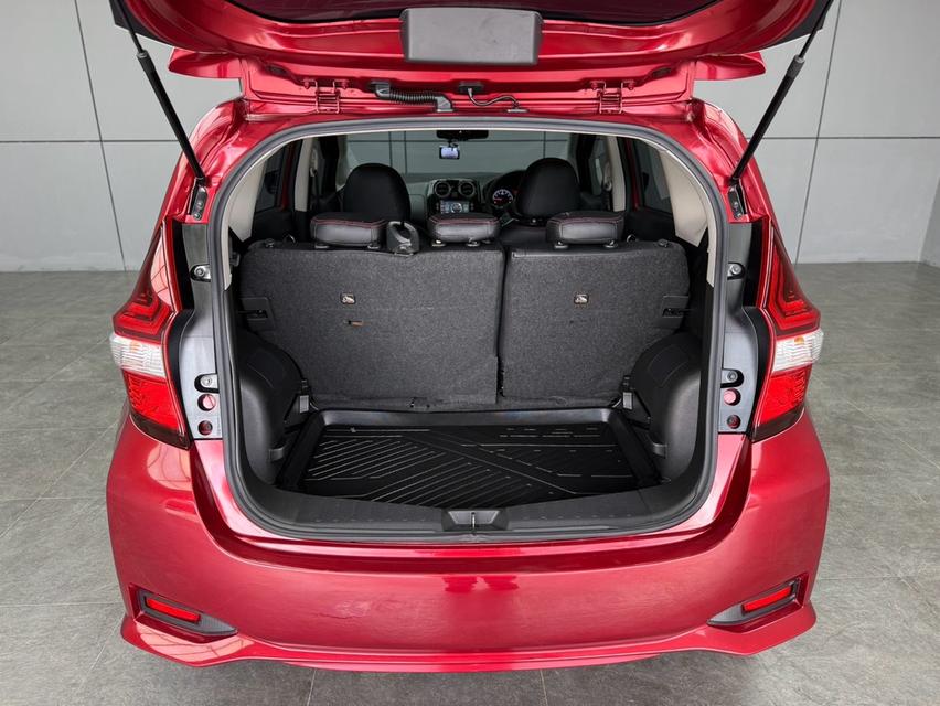 2018 NISSAN NOTE, 1.2 VL โฉม ปี17-ปัจจุบันสีแดง ตัวท็อปสุด ปุ่มสตาร์ท จดทะเบียนปี2019 รูปที่ 15