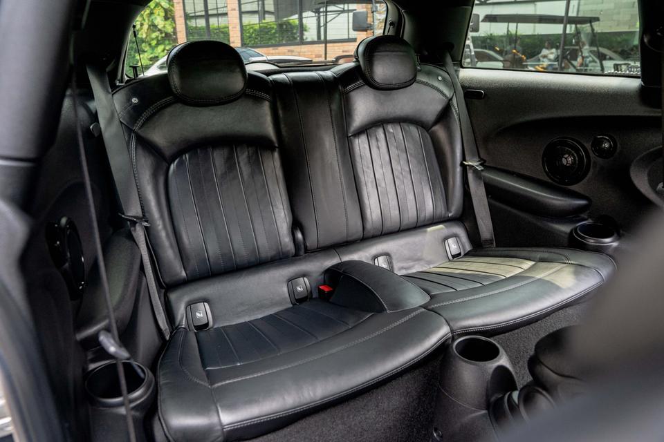 MINI Cooper SE Hatchback ปี 2022 🔋𝐌𝐈𝐍𝐈 𝐒𝐄 เท่ไม่ซ้ำใคร ไฟฟ้าล้วน ชาร์จด่วน 30 นาที! ⚡️ 6