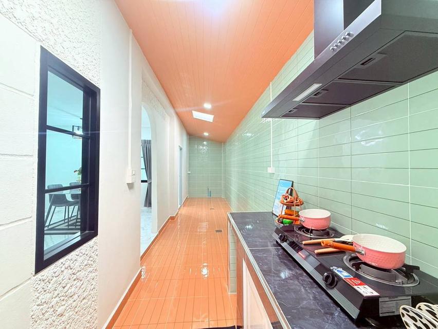หมู่บ้านพูนสินธานี3 เคหะร่มเกล้าทาวน์เฮาส์ 2 ชั้น ตกแต่งใหม่พร้อมอยู่ หลังมุมติดที่กลับรถ 15
