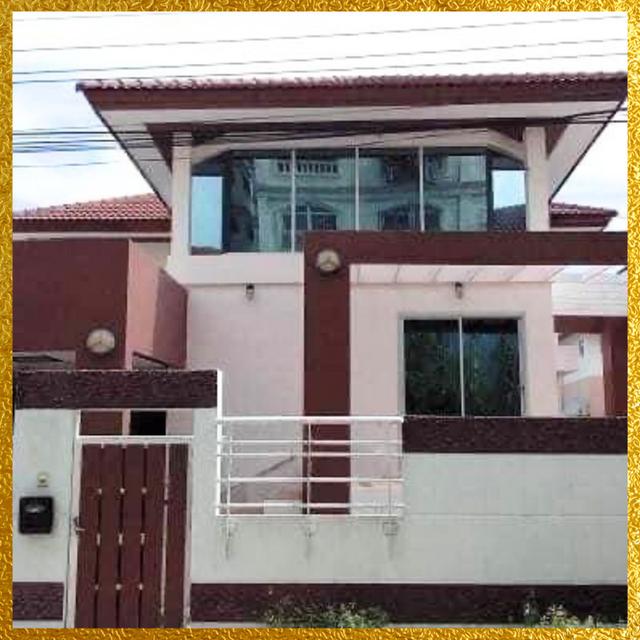 รูป ให้เช่า บ้านเดี่ยว 3 ห้องนอน เฟอร์บางส่วน อารีน่าการ์เดนท์ อ่อนนุช 44 250 ตรม. 67 ตร.วา ใกล้ ซีคอนสแควร์ และ BTS บางจาก 2