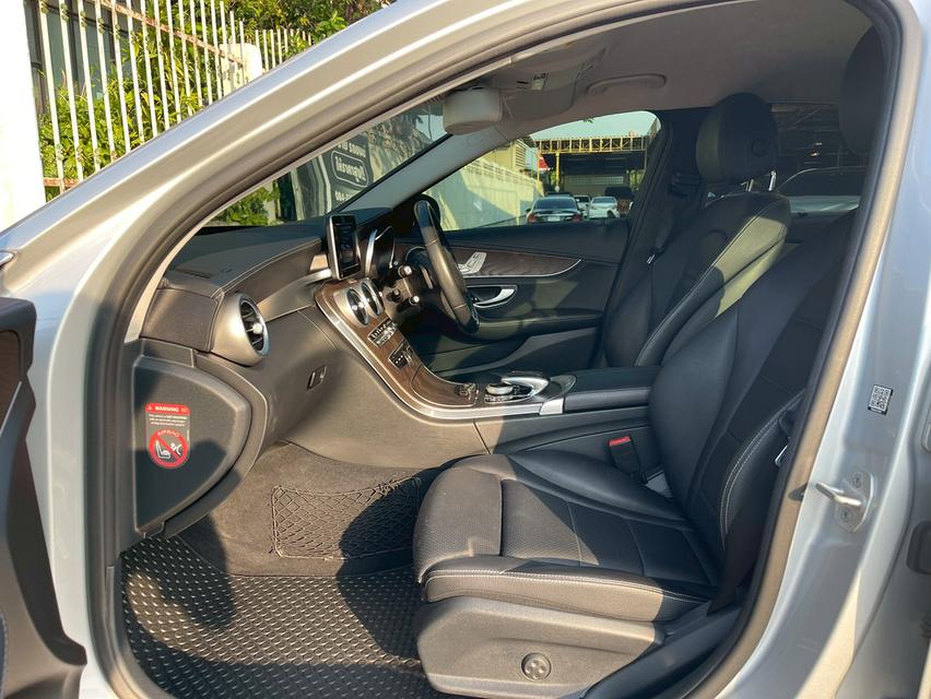 รหัสรถ PJP8691 2016 BENZ C350e Exclusive