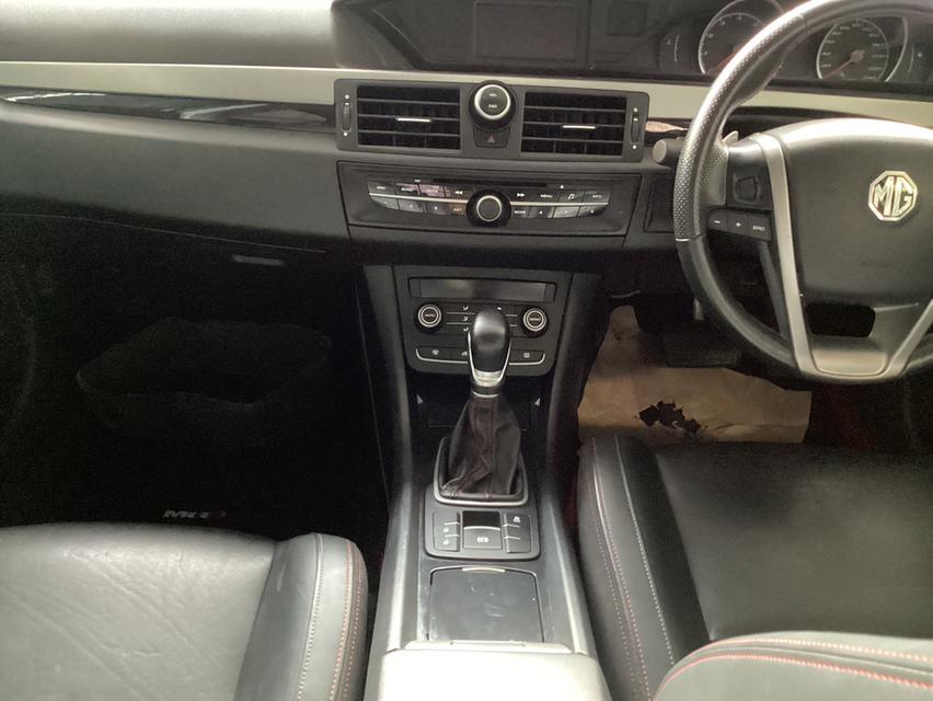 #MG 6 เครื่อง1.8 cc. รุ่นX AIRBAG 2 ใบ เบรคABS ก.ไฟฟ้า เบาะหนังแท้ พ.มัลติฟังชั่น ล้อMAX เกียร์ AUTO ปี 2018 #รถไมล์แท้100%คะกว่ากิโลคะ 6