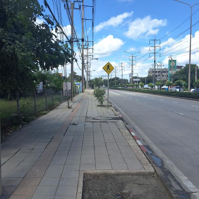 ที่ดินสวยติดถนนฉลองกรุง ลาดกระบัง 5