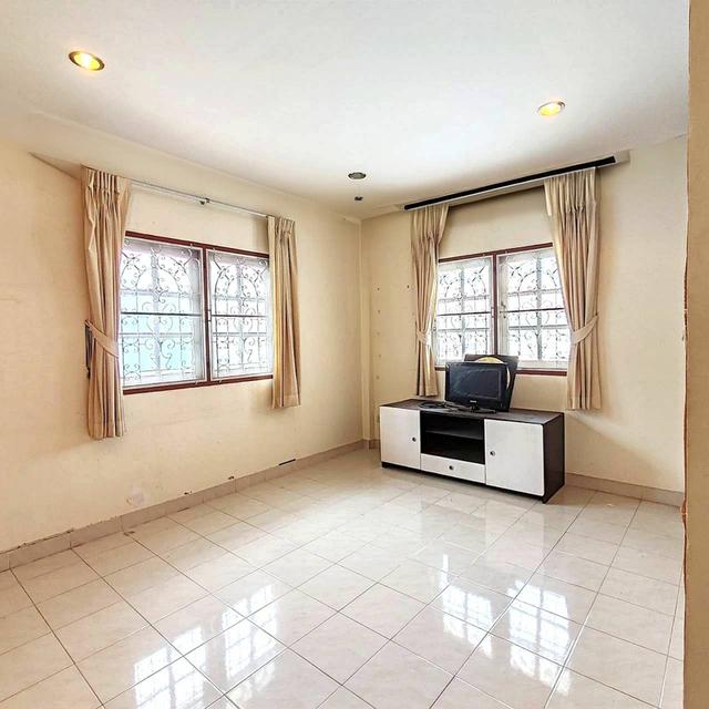 ✨ ขายบ้านเดี่ยว หมู่บ้าน ช.รุ่งเรือง 6  | ถนนเมน | 54 ตร.วา | 6 ห้องนอน | พร้อมอยู่ ใกล้ MRT & เซ็นทรัลเวสต์เกต 🏡 1