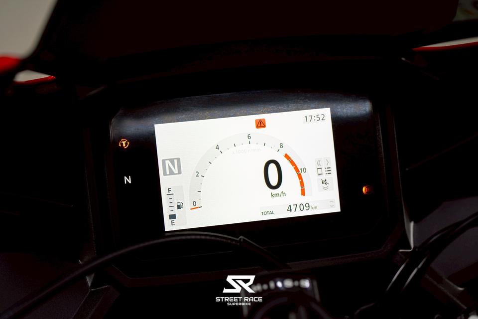 HONDA CBR500R 2024 สีแดง ท่อ Akrapovic รูปที่ 2
