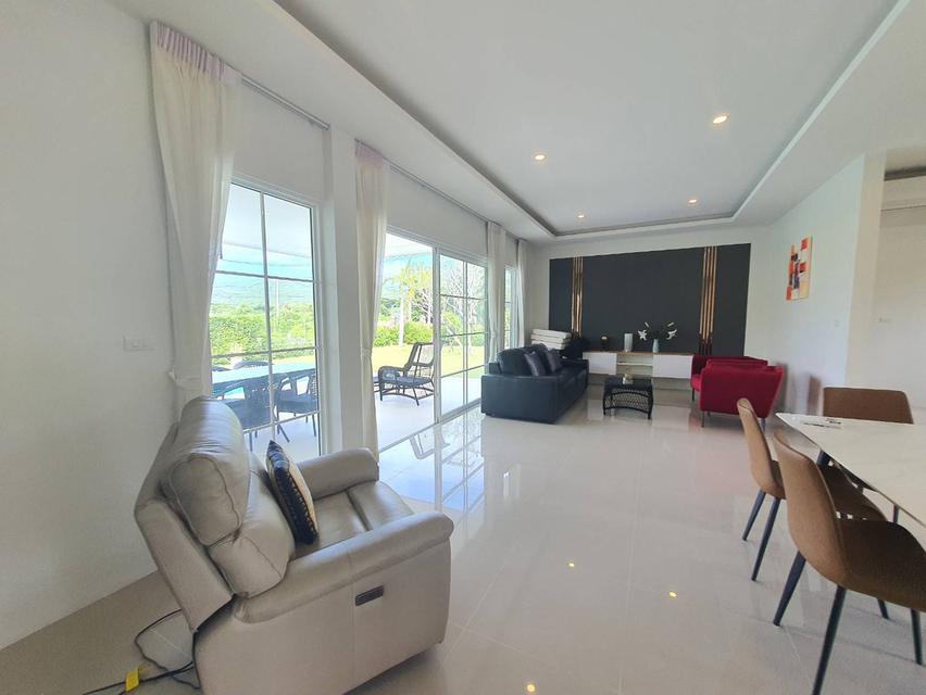 Modern Pool Villa with Mountain Views – Black Mountain, Hua Hin 5