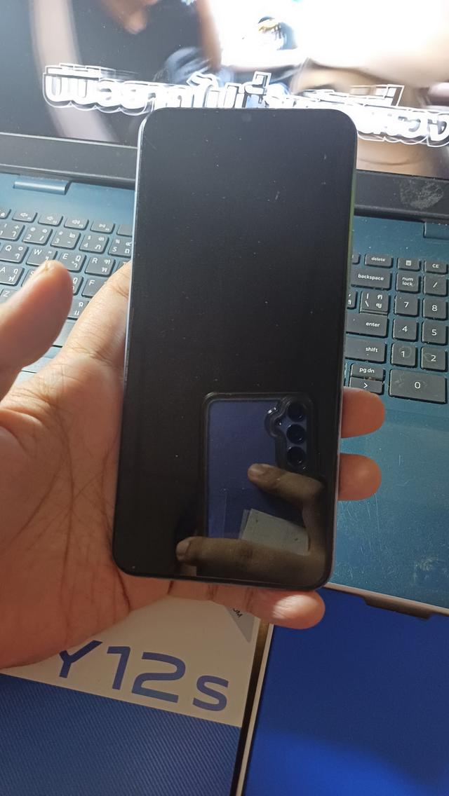 Vivo y12s พร้อมกล่อง