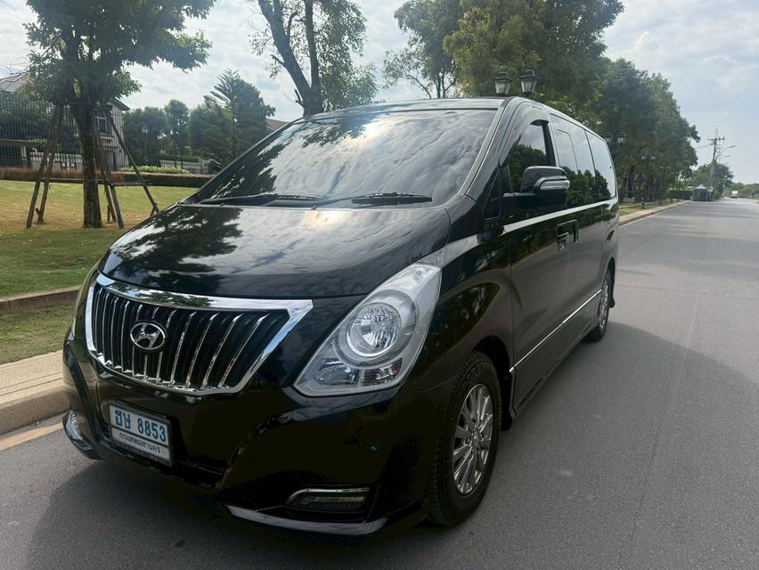 HYUNDAI H-1 2.5 ELITE MNC ปี 2017 ไมล์ 228,xxxkm.