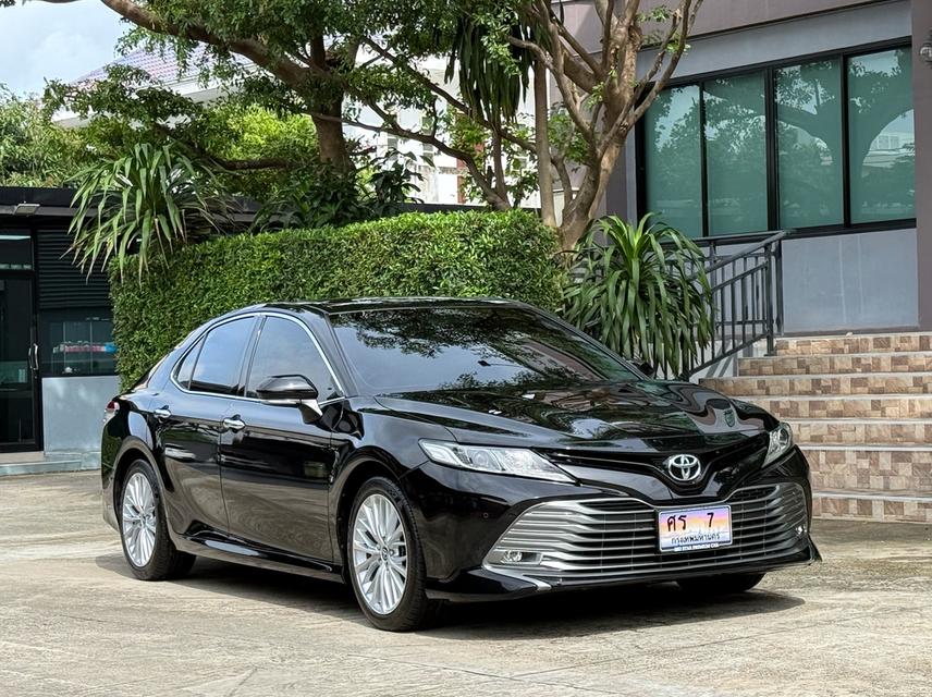2020 TOYOTA CAMRY 2.5G รถสวยสภาพสมบรูณ์พร้อมใช้งาน รถวิ่งน้อย รถเข้าศูนย์ทุกระยะ รถไม่เคยมีอุบัติเหตุครับ