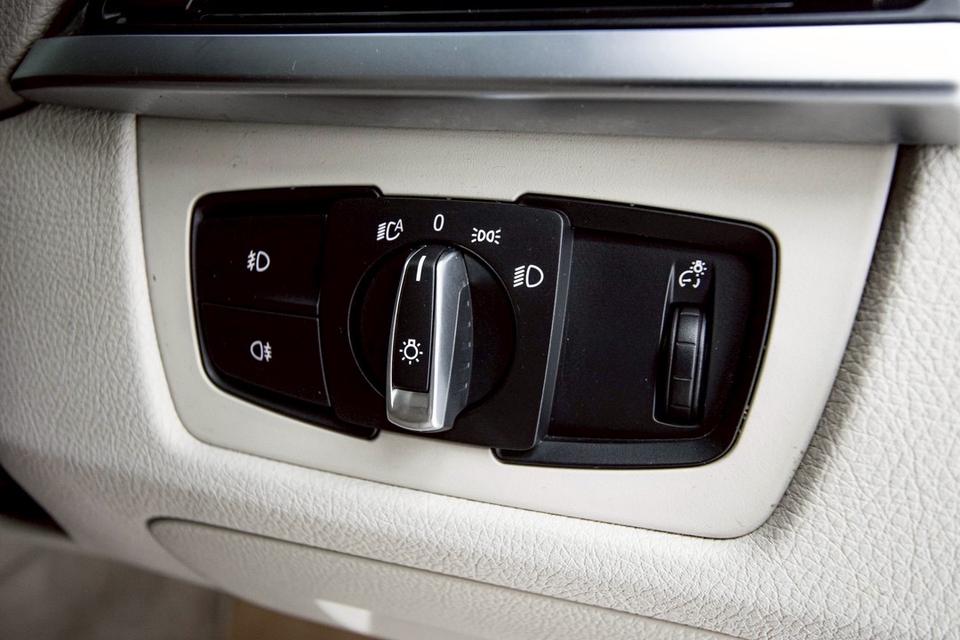 รหัสรถ 1D799 BMW 320i Modern 2013 11