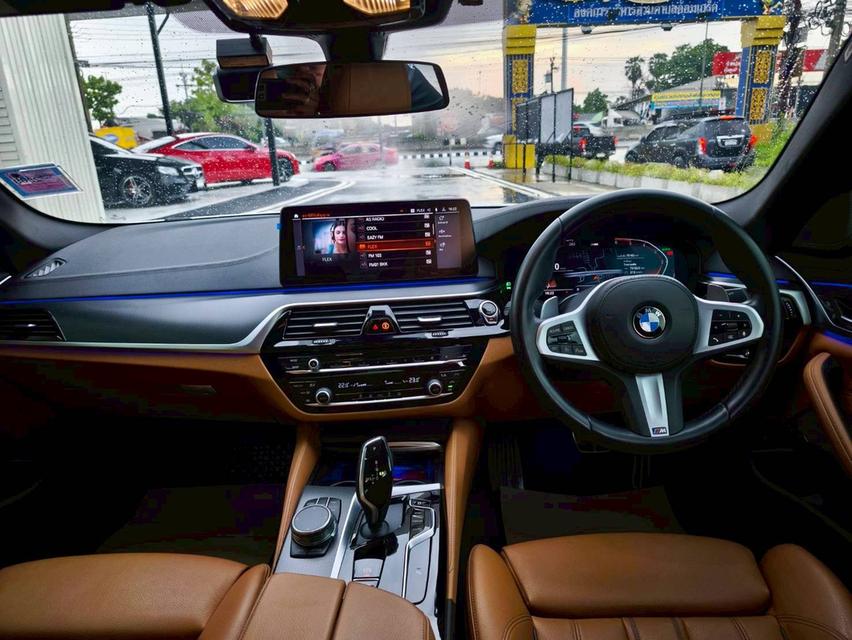ขาย BMW 520d Msport ปี22 13