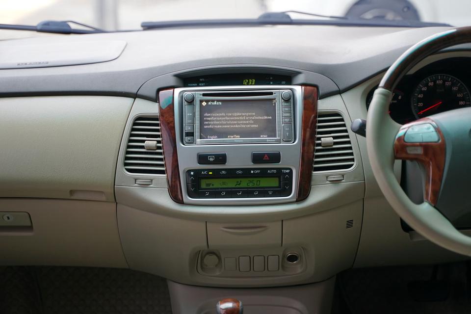 2012 TOYOTA INNOVA 2.0V 11