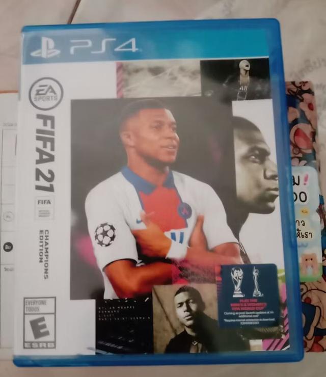 แผ่นเกม FIFA 21 สำหรับเครื่อง PS4 