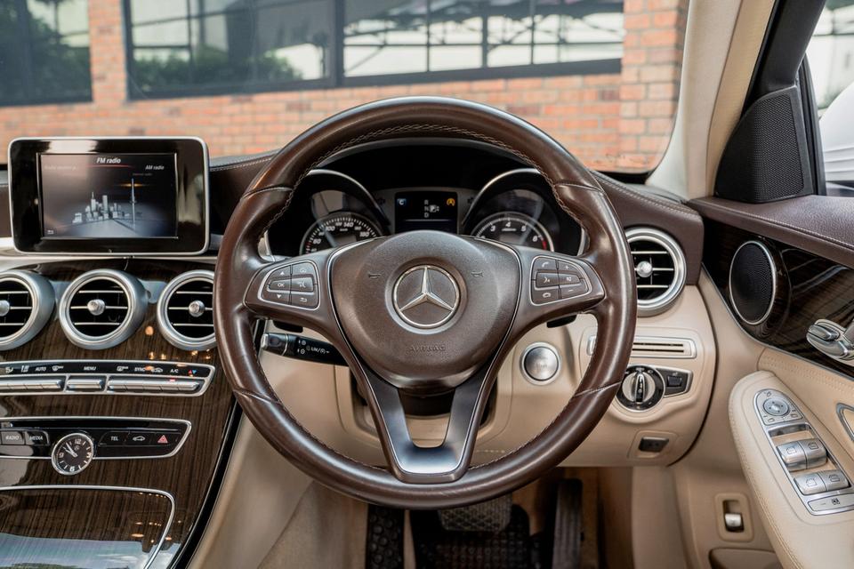 Mercedes-Benz C180 Exclusive ปี 2015 📌เข้าใหม่วันนี้! 𝐁𝐄𝐍𝐙 𝐂𝟏𝟖𝟎 สวย 𝐄𝐱𝐜𝐥𝐮𝐬𝐢𝐯𝐞 ระดับ AAA+ ❤️‍🔥 4