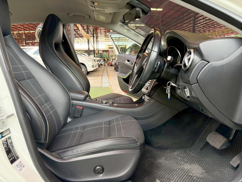 MERCEDES-BENZ GLA200 1.6 Urban ปี 2015 รูปที่ 10
