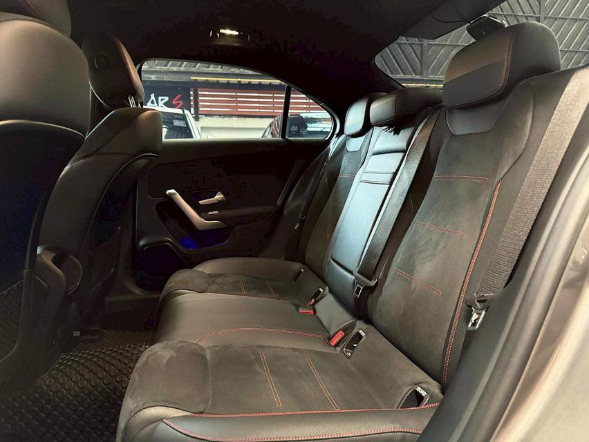 Mercedes Benz A200 AMG Dynamic ปี 2021 12