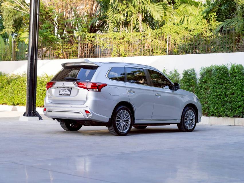 Mitsubishi Outlander Phev 2.4 GT Premium 4wd ปี 2021♨️ #ประกันเครื่องเกียร์3ปี / 30,000 km. ♨️ 7