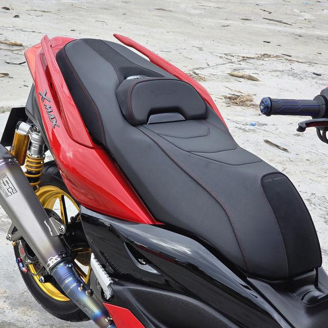Xmax 3,900฿ 17