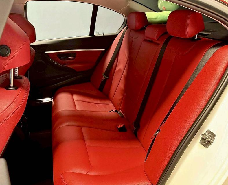 BMW 320d Sport(F30) M sport ปี 2017 9
