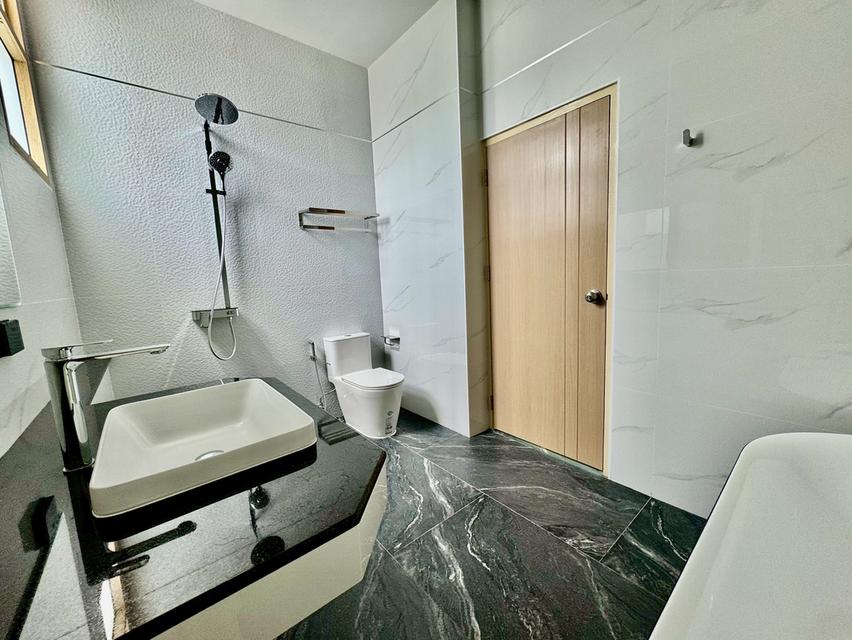 Brand New Pool Villa Pattaya For Sale  16