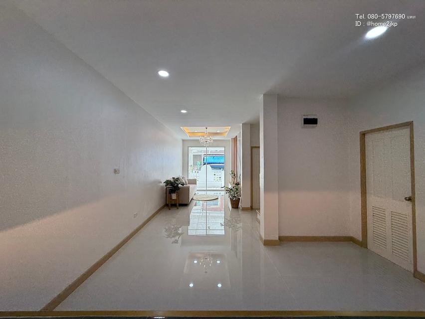 หมู่บ้านเพ็ญศิริ 4 เลียบวารี หนองจอก บ้านรีโนเวทใหม่ ต้นซอย โซนหนองจอก 8